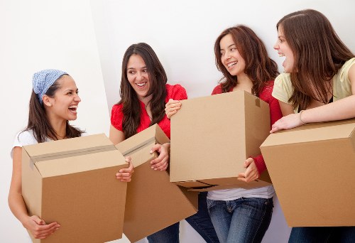 Professional packing materials and organised moving boxes for Eastsheen homes