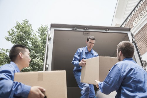 Removal truck hire service for homes and businesses in Eastsheen