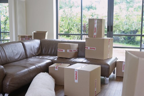 Family home moving support in Eastsheen near southwest London streets